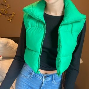 Green cropped puffer vest